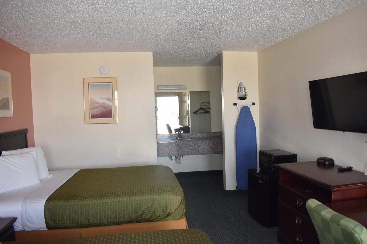 Royal Inn Springdale Extérieur photo